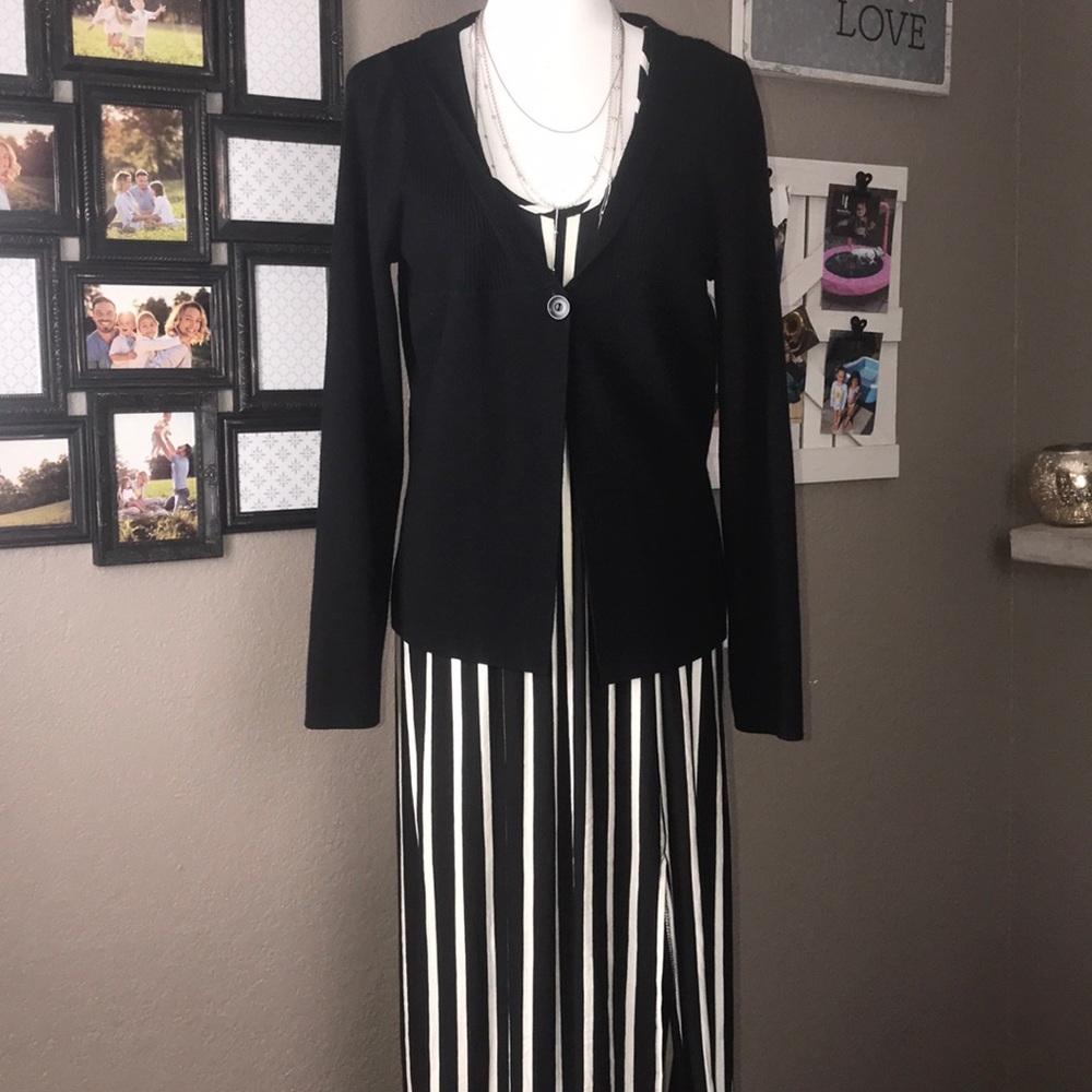 Pinc black and white maxi dress. Size medium